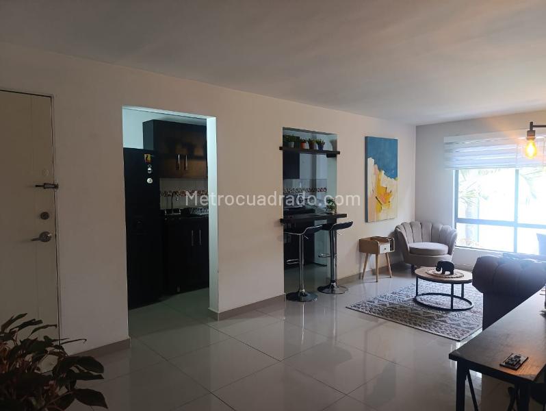 3BR Apartment in EL POBLADO (75 m²) - 2