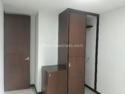 Apartamento de 3 alcobas en arriendo en Villa Carlota, Medellín, 73 m² · foto 10 de 14