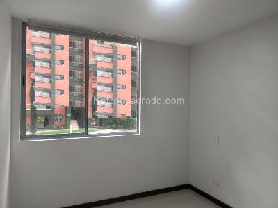 Apartamento de 3 alcobas en arriendo en Villa Carlota, Medellín, 73 m² · foto 11 de 14