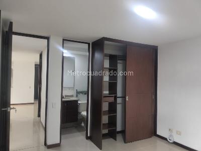 Apartamento de 3 alcobas en arriendo en Villa Carlota, Medellín, 73 m² · foto 8 de 14