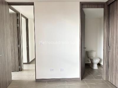Apartamento de 3 alcobas en venta en Itagui, Itagüí, 77 m² · foto 12 de 18