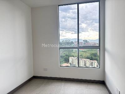 Apartamento de 3 alcobas en venta en Itagui, Itagüí, 77 m² · foto 13 de 18