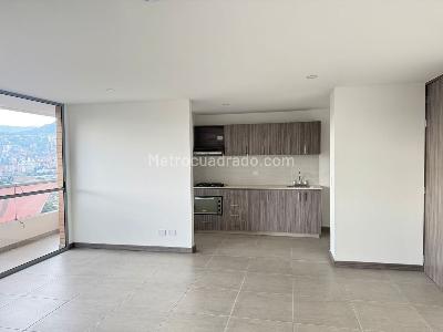 Apartamento de 3 alcobas en venta en Itagui, Itagüí, 77 m² · foto 3 de 18