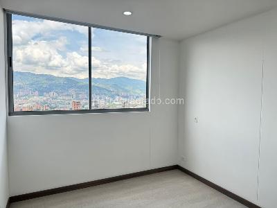 Apartamento en venta en Envigado, Envigado · foto 10 de 18