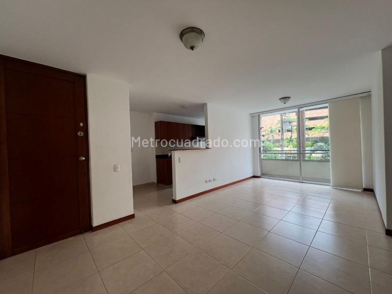 Apartamento Cómodo de 3 Alcobas en Envigado
