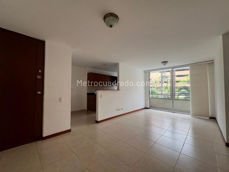 Cozy 3BR Apartment in Envigado - 4