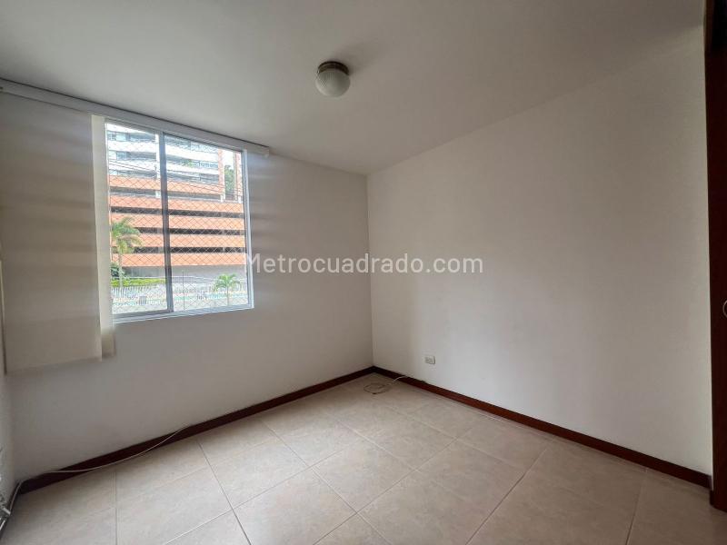 Cozy 3BR Apartment in Envigado - 8
