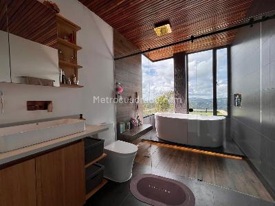 Casa de 4 alcobas en venta en Envigado, Envigado, 500 m² · foto 17 de 20