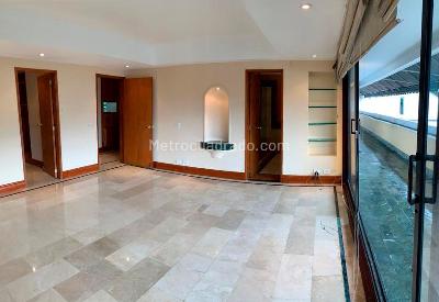 Apartamento en venta en El Poblado, Medellín · foto 5 de 11