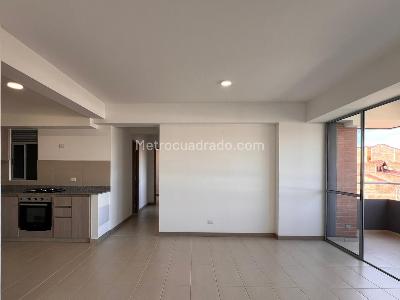 Apartamento de 3 alcobas en venta en Rionegro, Rionegro, 96 m² · foto 3 de 14