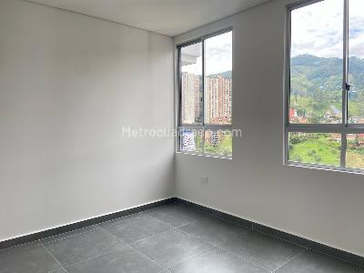 Apartamento de 2 alcobas en venta en Sabaneta, Sabaneta, 70 m² · foto 16 de 20