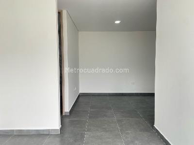 Apartamento de 2 alcobas en venta en Sabaneta, Sabaneta, 70 m² · foto 4 de 20