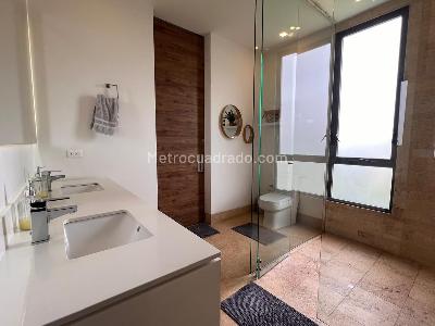 Casa de 3 alcobas en arriendo en Envigado, Envigado, 480 m² · foto 14 de 20