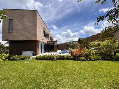 Casa de 3 alcobas en arriendo en Envigado, Envigado, 480 m² · foto 20 de 20