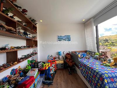 Casa de 3 alcobas en arriendo en Envigado, Envigado, 480 m² · foto 9 de 20