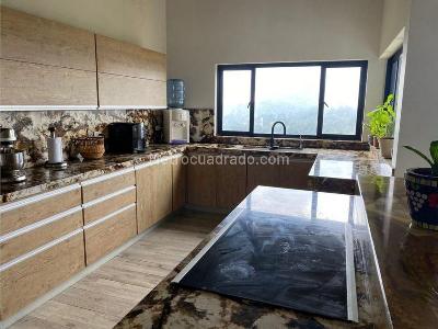 Casa de 3 alcobas en venta en Envigado, Envigado, 315 m² · foto 5 de 16