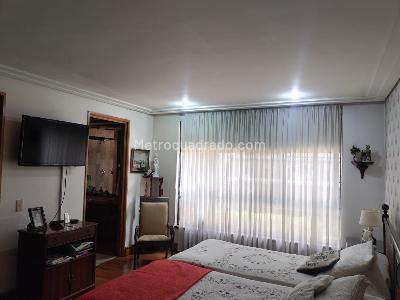 Apartamento de 4 alcobas en venta en El Poblado, Medellín, 236 m² · foto 11 de 19