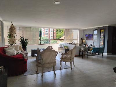 Apartamento de 3 alcobas en venta en Las Lomas, Medellín, 214 m² · foto 1 de 18