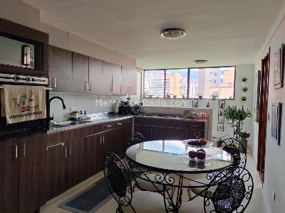 Apartamento de 3 alcobas en venta en Las Lomas, Medellín, 214 m² · foto 6 de 18