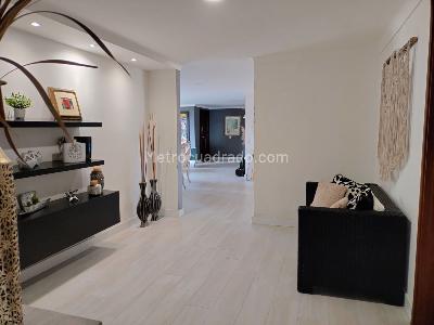Apartamento de 3 alcobas en venta en Las Lomas, Medellín, 214 m² · foto 7 de 18