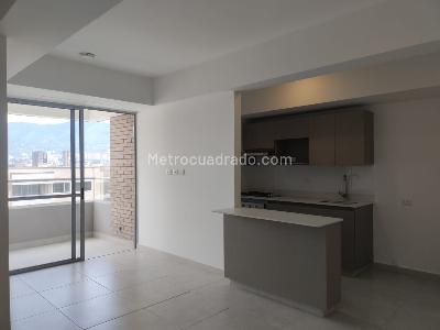 Apartamento de 3 alcobas en arriendo en Envigado, Envigado, 76 m² · foto 2 de 16