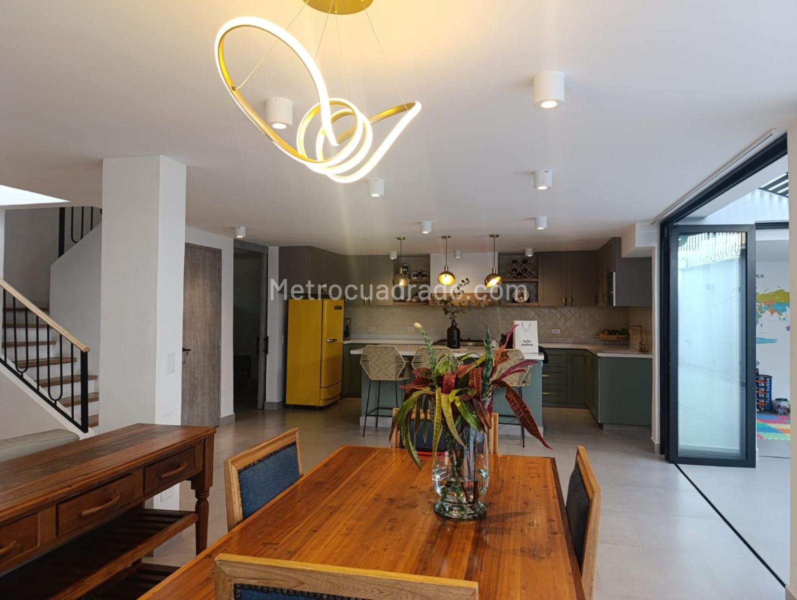 Casa de 4 habitaciones en venta en El Poblado, Medellín — imagen 1 de 20