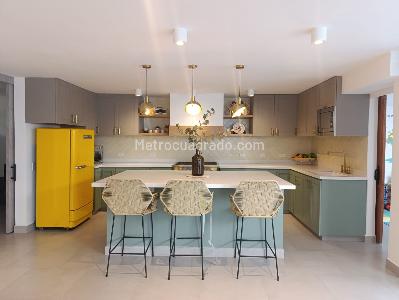 Casa de 4 alcobas en venta en El Poblado, Medellín, 293 m² · foto 6 de 20