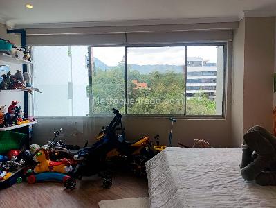 Apartamento de 3 alcobas en venta en San Lucas, Medellín, 200 m² · foto 13 de 18