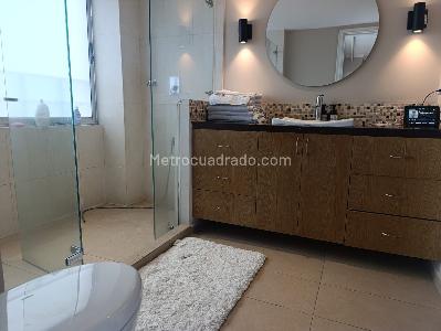 Apartamento de 3 alcobas en venta en San Lucas, Medellín, 200 m² · foto 17 de 18