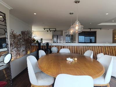 Apartamento de 3 alcobas en venta en San Lucas, Medellín, 200 m² · foto 2 de 18