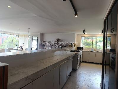 Apartamento de 3 alcobas en venta en San Lucas, Medellín, 200 m² · foto 5 de 18