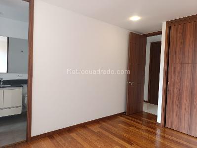 Apartamento en arriendo en El Poblado, Medellín · foto 13 de 19