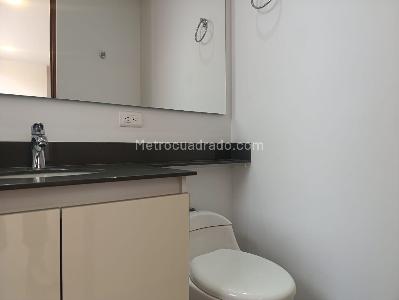 Apartamento en arriendo en El Poblado, Medellín · foto 17 de 19
