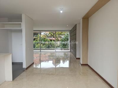 Apartamento en arriendo en El Poblado, Medellín · foto 2 de 19