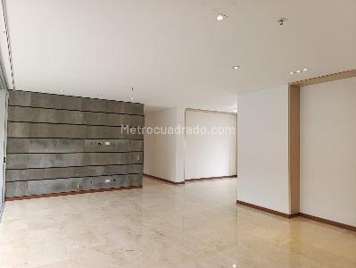 Apartamento en arriendo en El Poblado, Medellín · foto 4 de 19