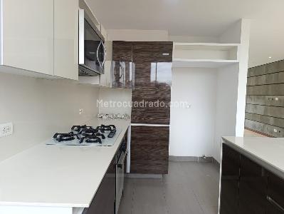 Apartamento en arriendo en El Poblado, Medellín · foto 8 de 19