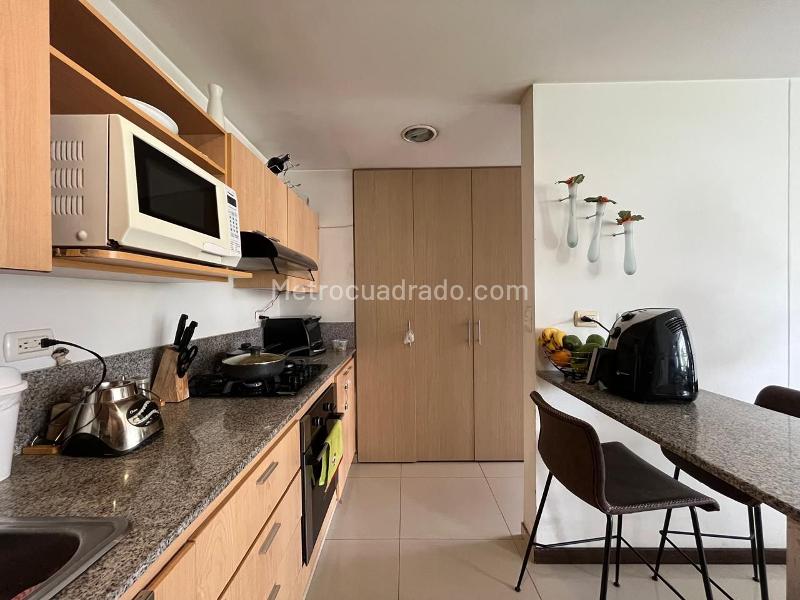 Apartamento de 2 Alcobas en Conjunto Cerrado en El Poblado (125 m²) - 7