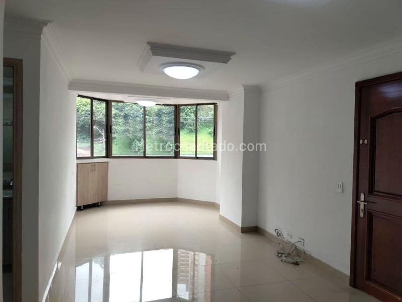 Modern 2BR Apartment with Terrace in El Poblado - 2