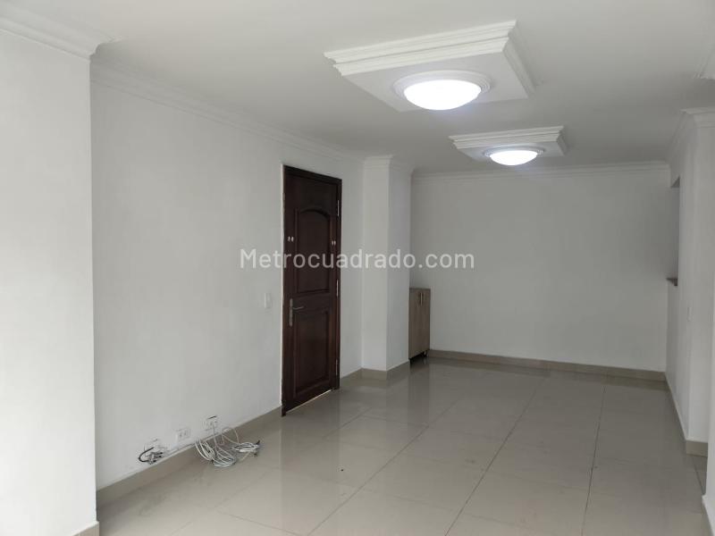 Modern 2BR Apartment with Terrace in El Poblado - 4
