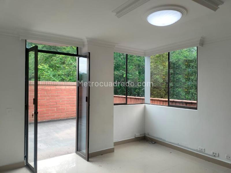 Modern 2BR Apartment with Terrace in El Poblado - 7