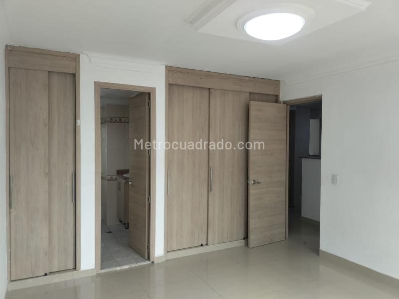 Modern 2BR Apartment with Terrace in El Poblado - 9