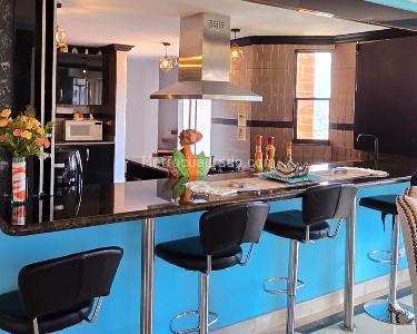 Apartamento en venta en El Poblado, Medellín · foto 5 de 17