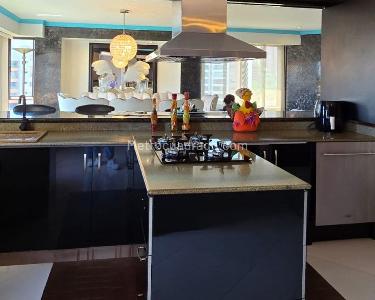 Apartamento en venta en El Poblado, Medellín · foto 8 de 17