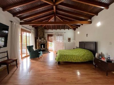 Casa de 3 alcobas en venta en Envigado, Envigado, 425 m² · foto 13 de 20