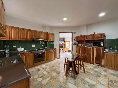 Casa de 3 alcobas en venta en Envigado, Envigado, 425 m² · foto 6 de 20