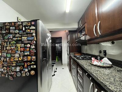 Casa de 3 alcobas en venta en El Poblado, Medellín, 180 m² · foto 6 de 17