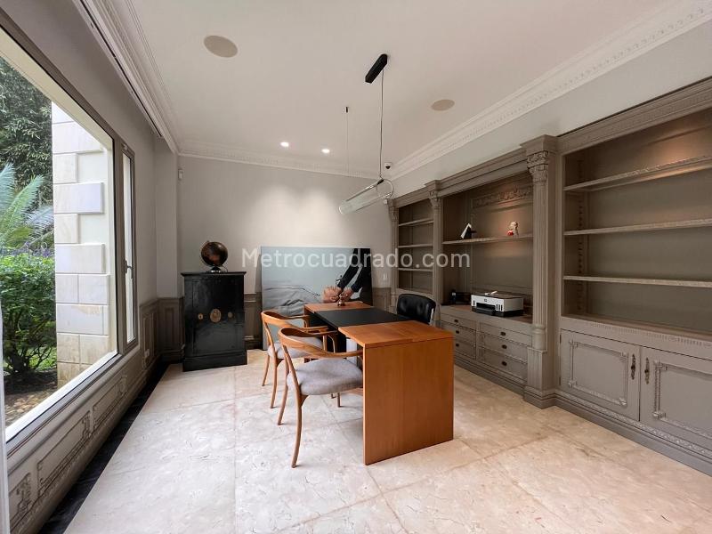 Spacious 5BR House with Pool in El Poblado - 7