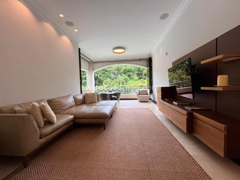 Spacious 5BR House with Pool in El Poblado - 9