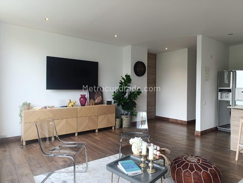 Furnished Studio Apartment with Jacuzzi in El Poblado - 5