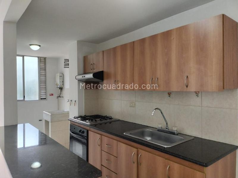 1BR Furnished-Style Apartaestudio in El Poblado, Medellín - 5